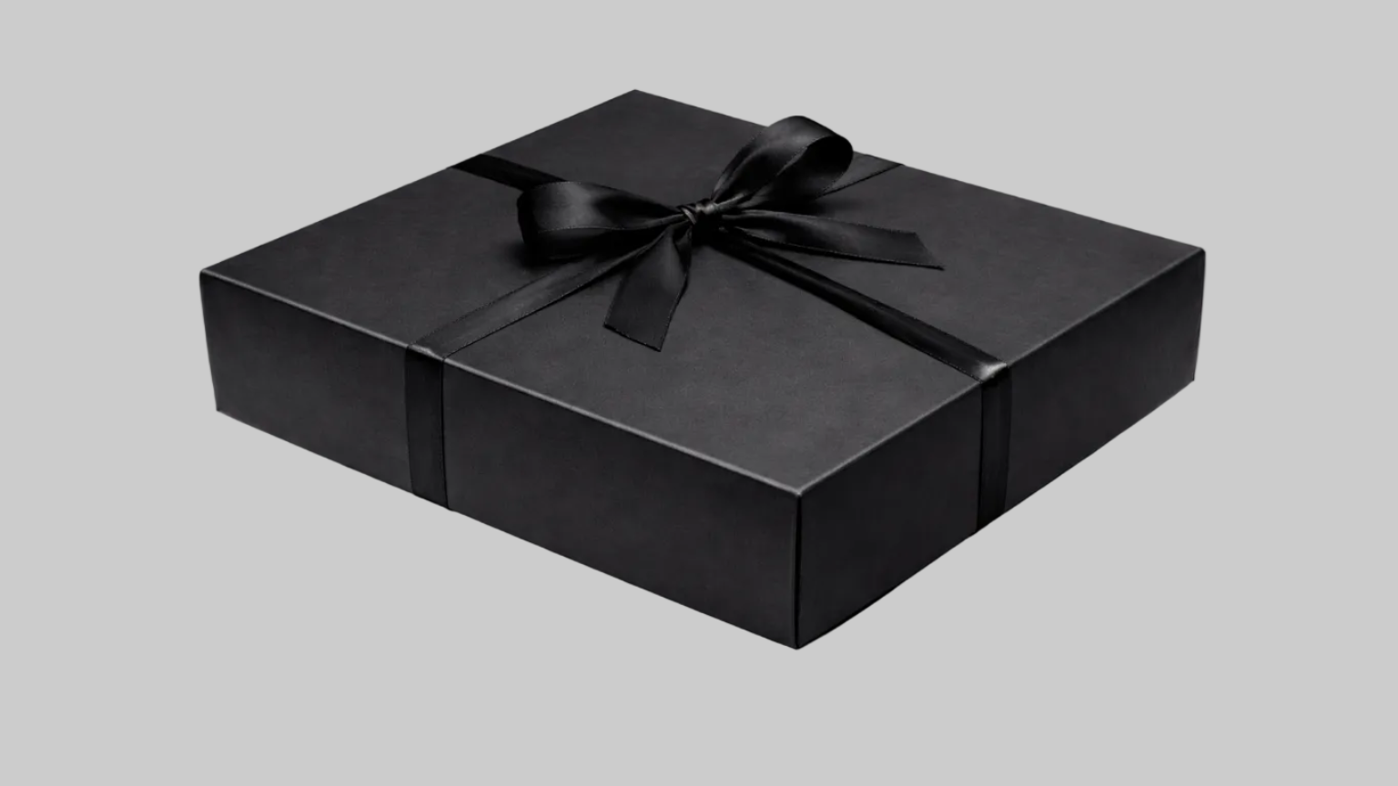 Kapaklı siyah premium karton kutu – şık tasarım