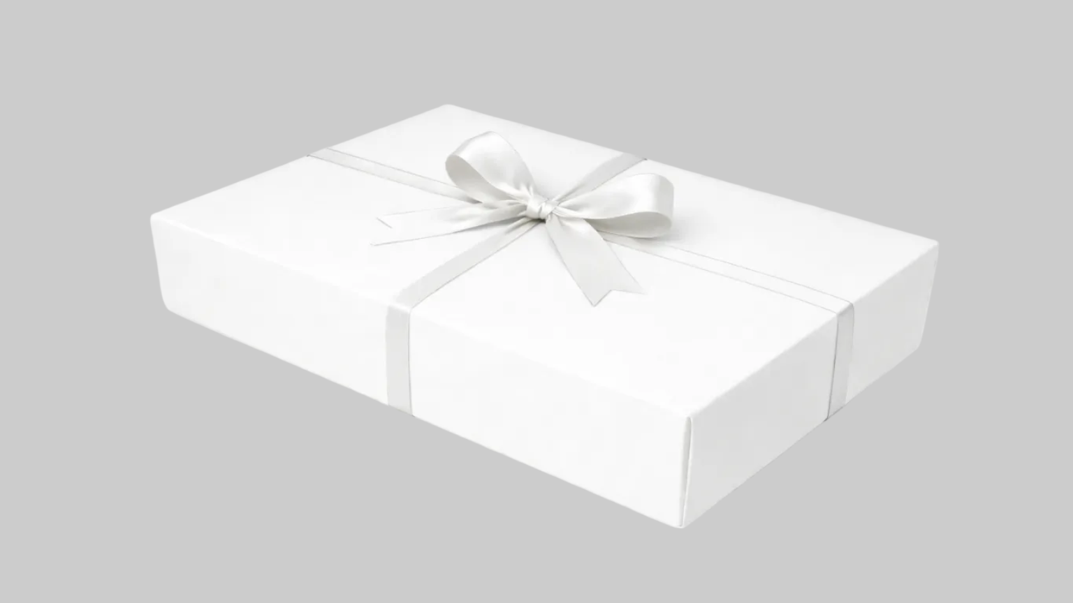 Kapaklı krem karton kutu – estetik paketleme çözümü