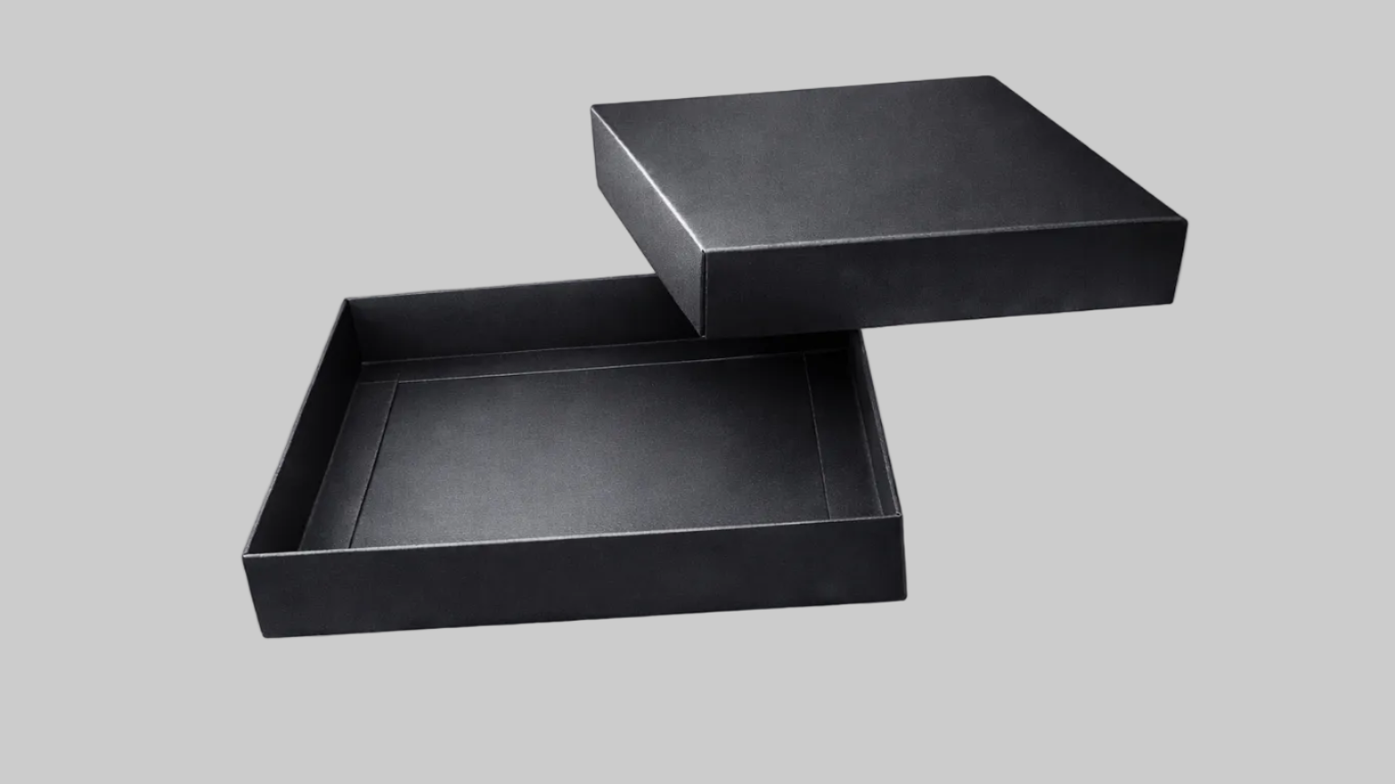 16,5x16,5x3 cm Siyah Karton Kutu